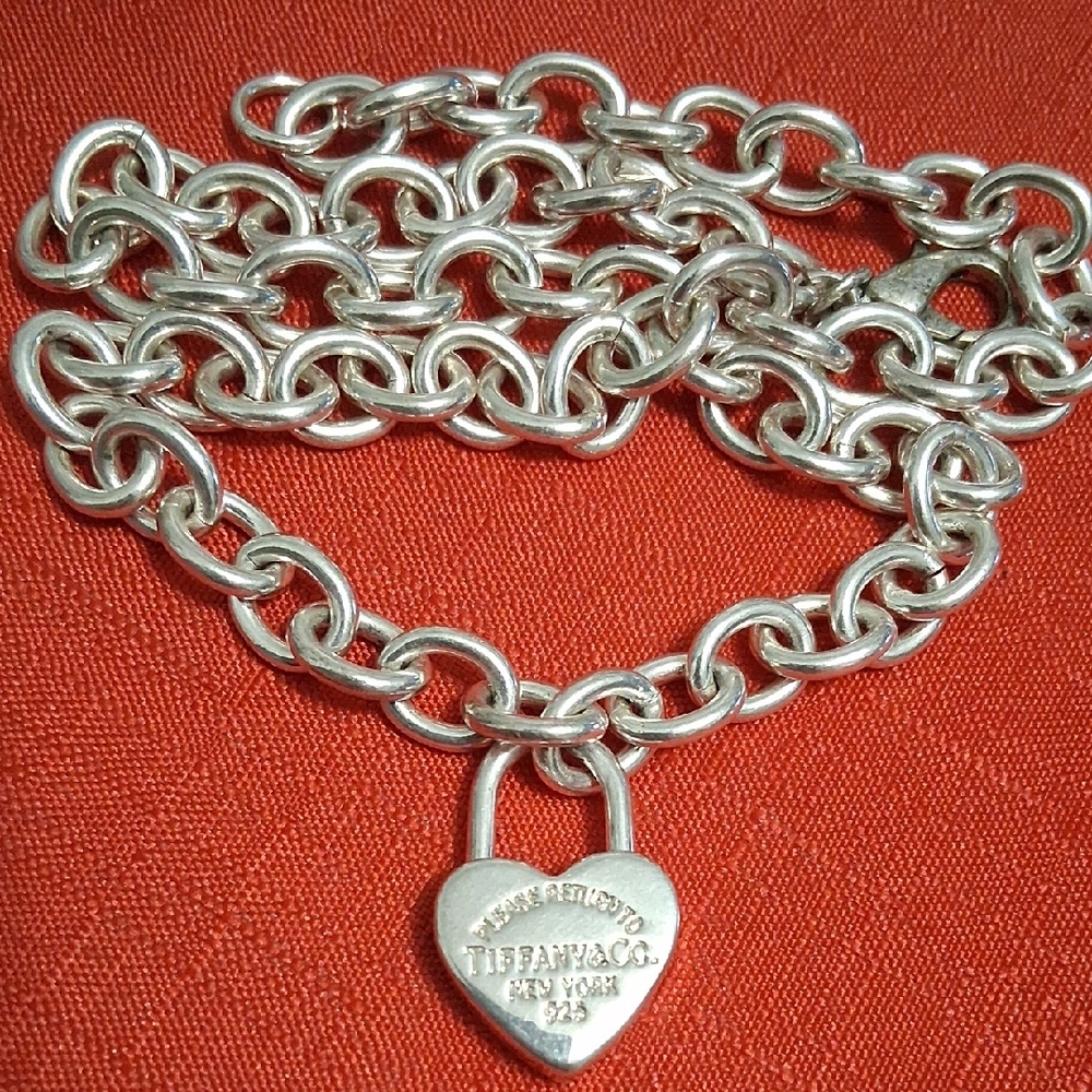 Tiffany & Co. Heart Padlock NECKLACE